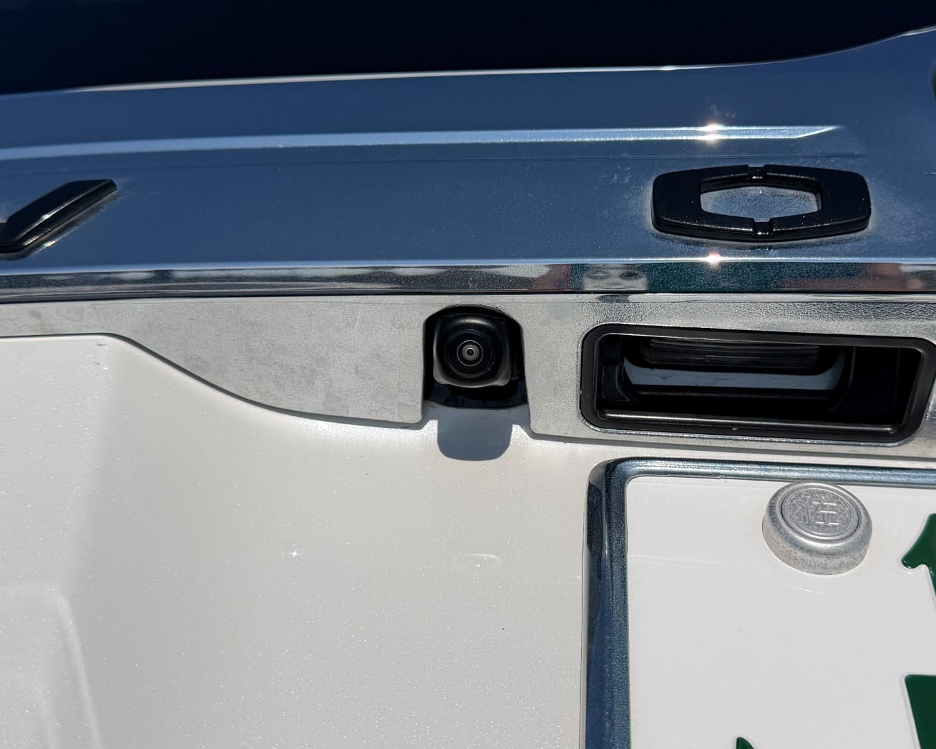 ヴォクシー リアゲート バックモニターカメラ